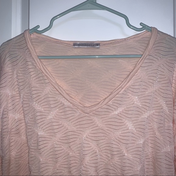 Women’s M Cut Loose Light Peach A-Line 3/4 Sleeve Textured Burnout Top - Picture 2 of 11